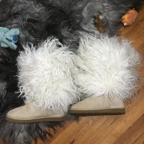 UGG Shoes - UGG shearling curly lamb  Boots size 11 New